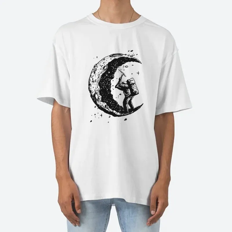 100% Cotton Digging the Moon Print Funny O-neck T-Shirt for Men