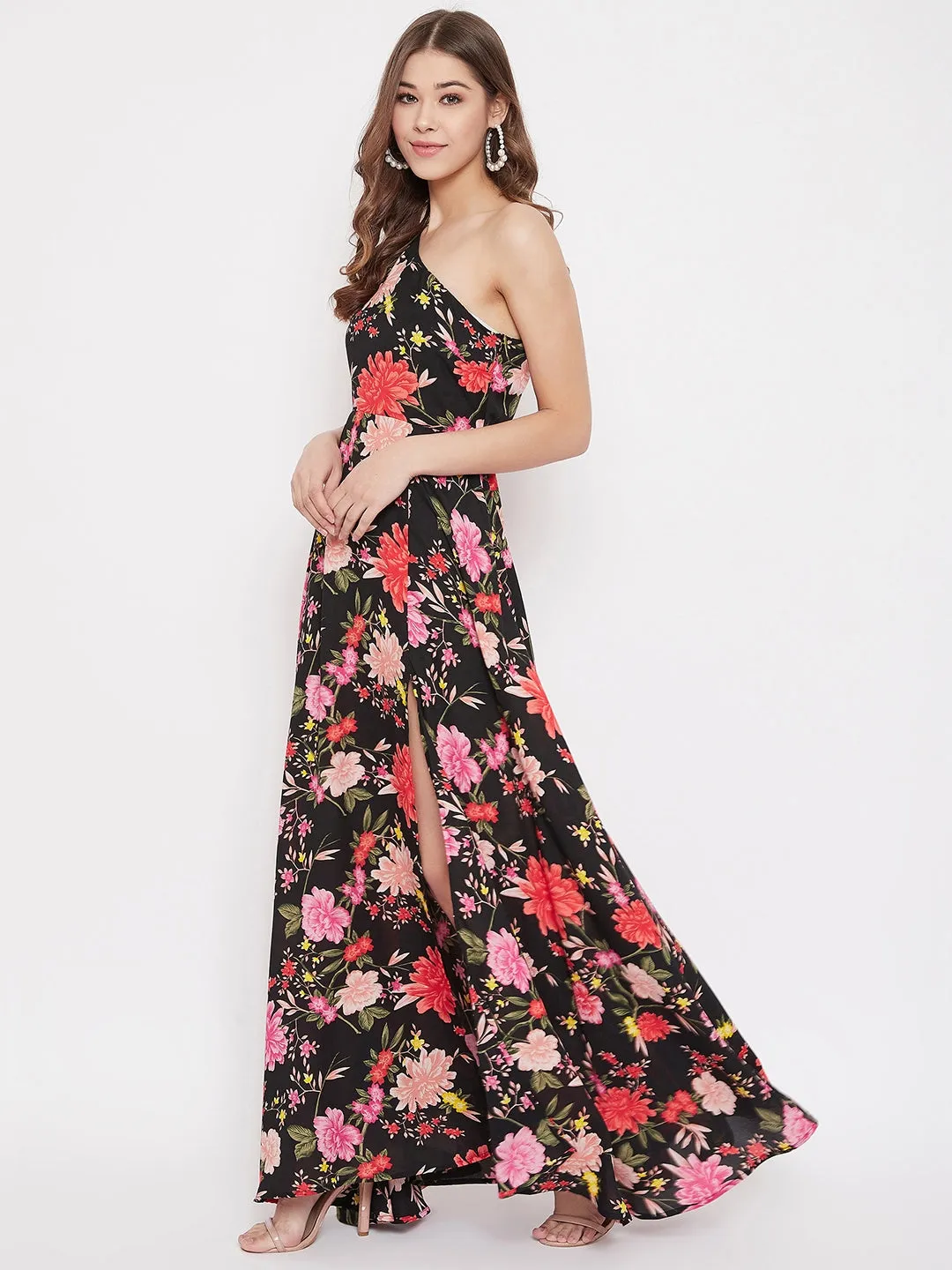 Berrylush Women Black Floral Printed One Shoulder Maxi Dress