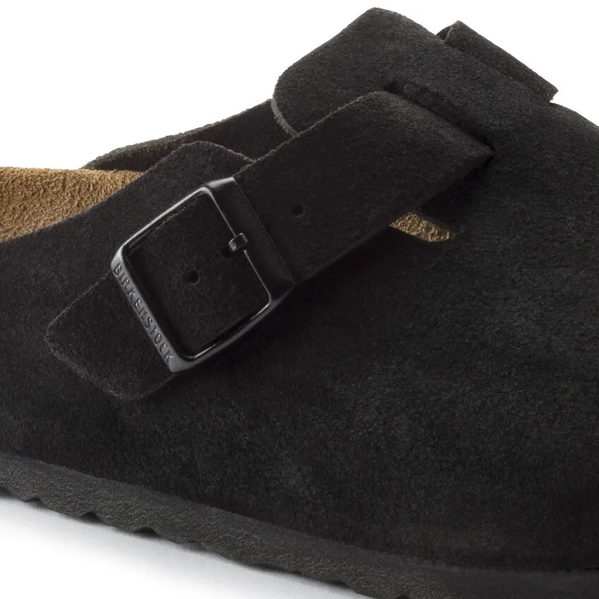 BIRKENSTOCK UNISEX Boston Soft Footbed Suede Leather (Black - Regular Fit)