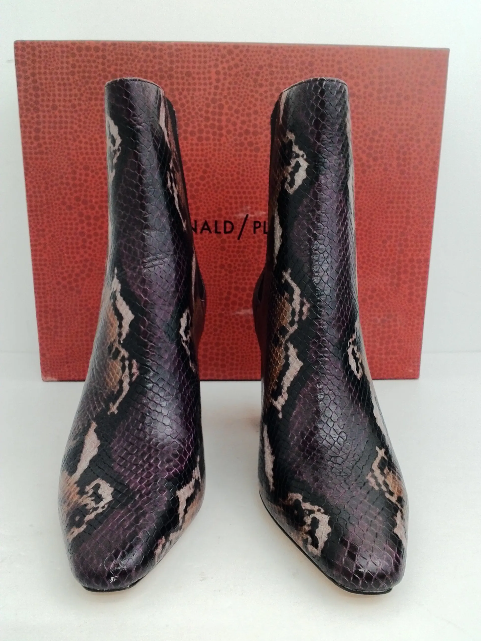 Donald Pliner Women's Laila Snake Print Booties Size 6 M