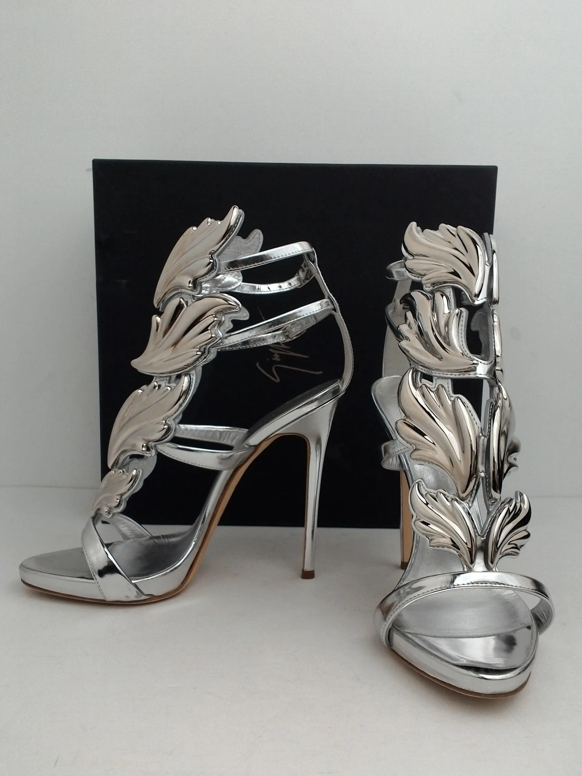 Giuseppe Zanotti Women's Coline 110 Silver Siutta Argento Cruel Size 38.5