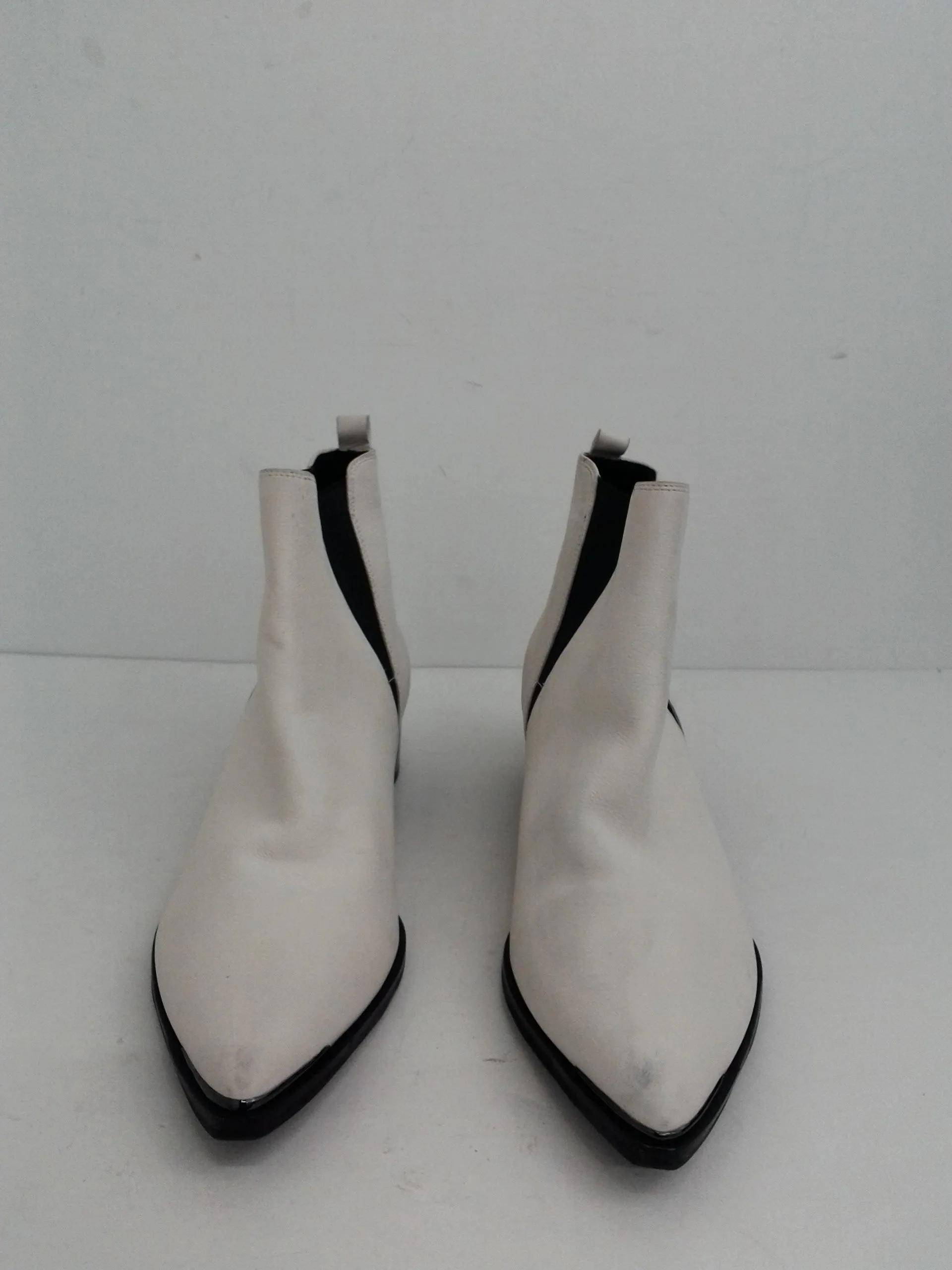 Marc Fisher Women's Yale White Leather Booties Size 9.5 M