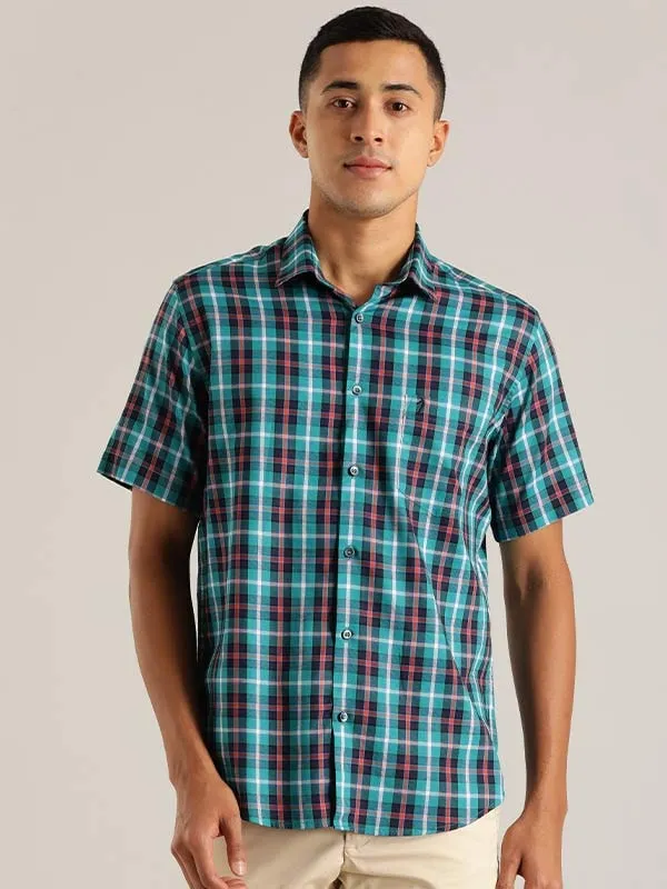 Men Checked Half Sleeve Cotton Blend Shirt