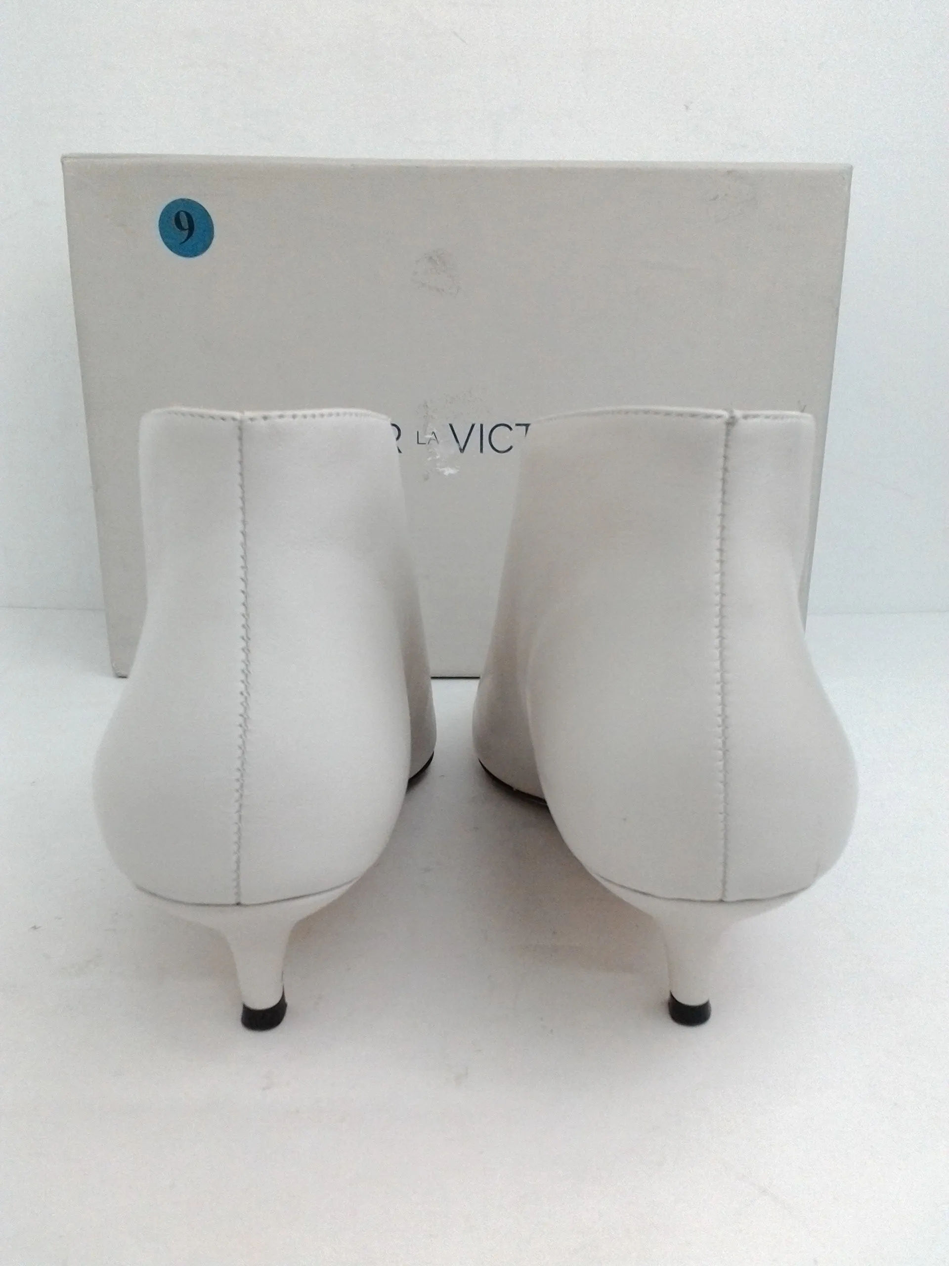 Pour La Victoire Women's Koracl  White Leather Booties Size 9 M