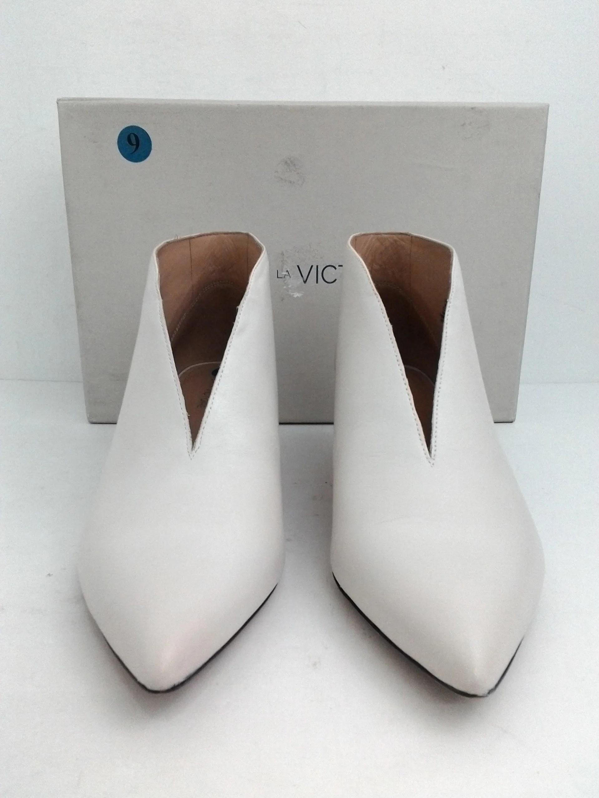 Pour La Victoire Women's Koracl  White Leather Booties Size 9 M